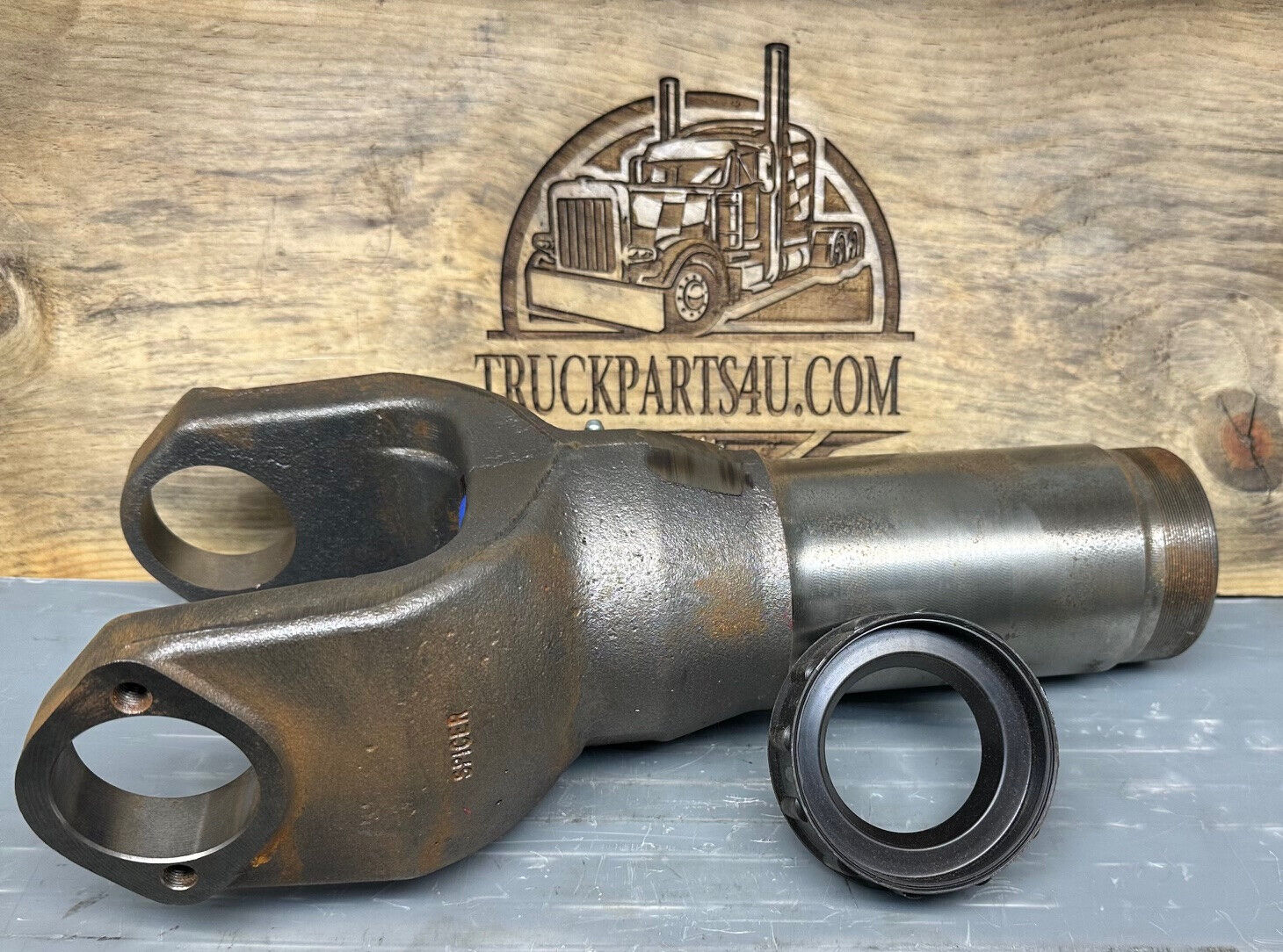 6-3-3441KX Dana Spicer 1710 series slip yoke, alternate 17N-3-2401X-MXL, new genuine